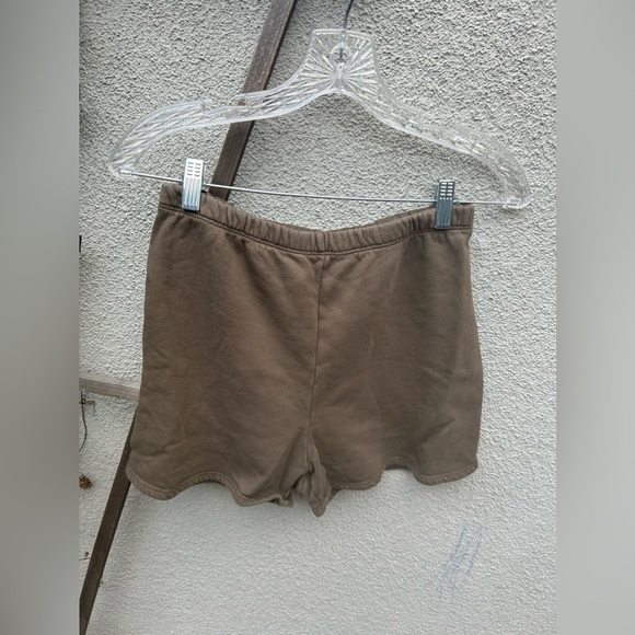 Joah Brown Fitted Sweat Shorts in Brown - Picture 8 of 12